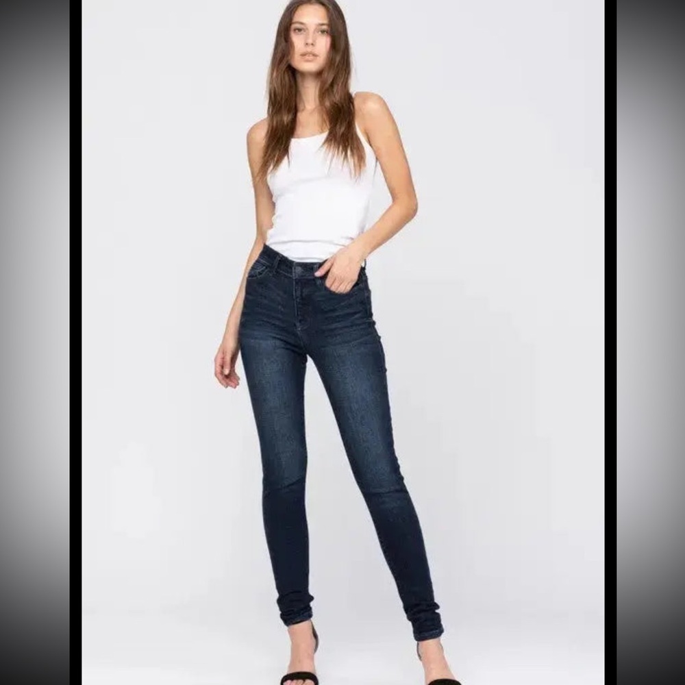 JUDY BLUE Super Dark High Waist Skinny Jeans